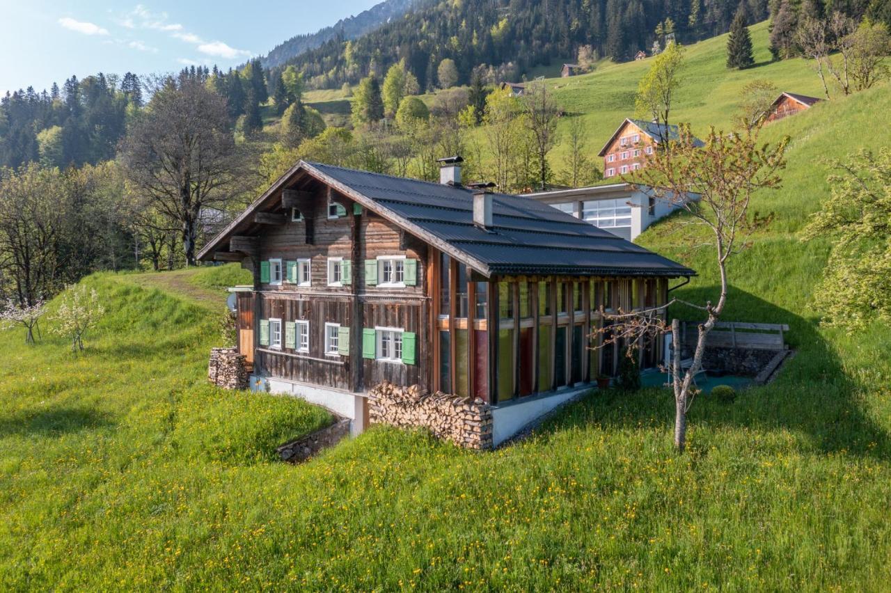 شقة Haus Holzwurm Raggal المظهر الخارجي الصورة