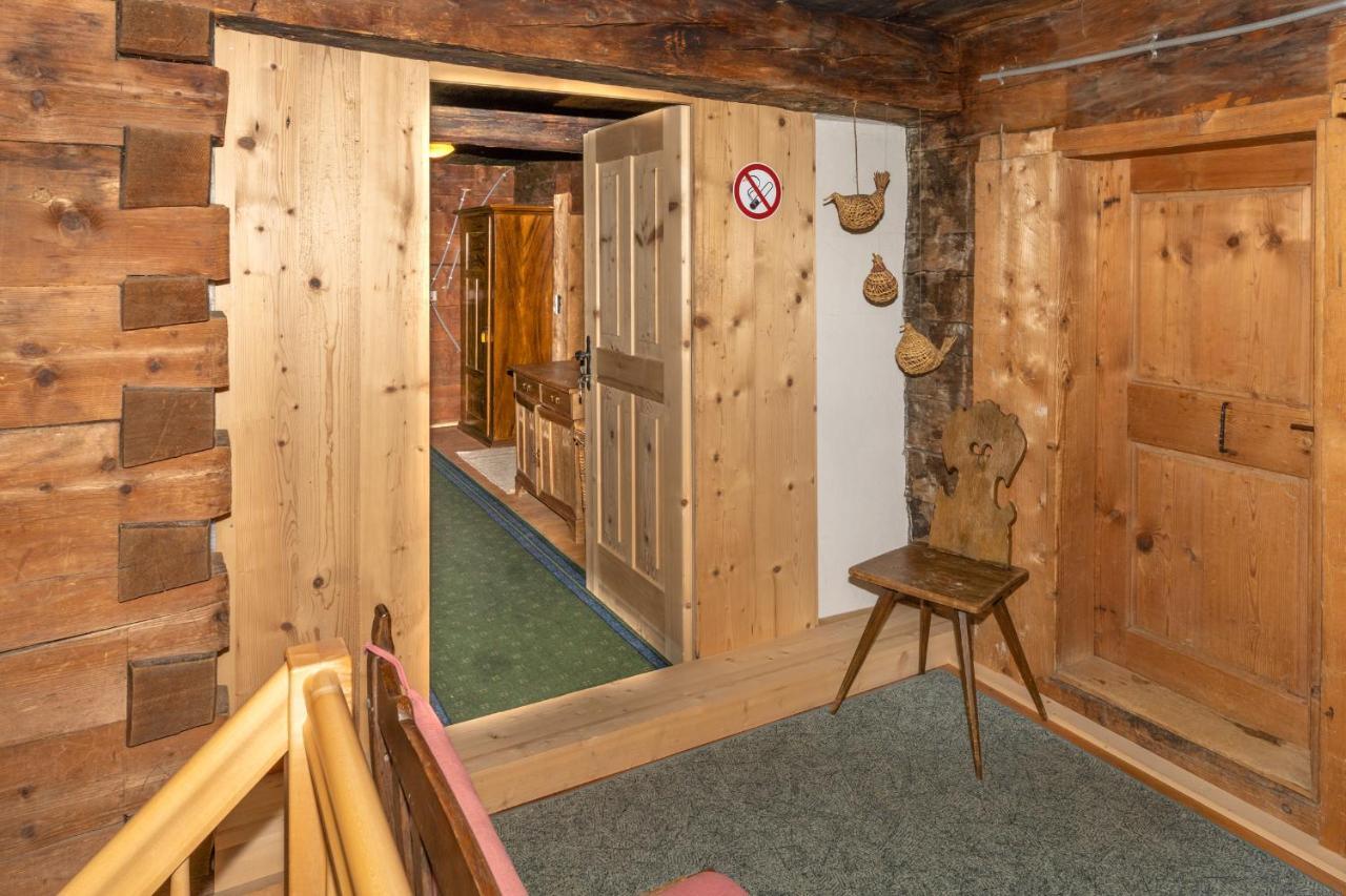 شقة Haus Holzwurm Raggal المظهر الخارجي الصورة